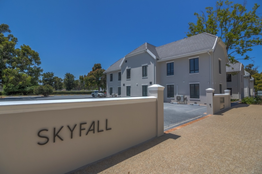 To Let 1 Bedroom Property for Rent in Paardevlei Western Cape